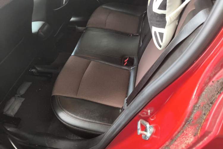 Used Chevrolet Cruze 2013 Hatchback 1.6L Manual Luxury Model Left Rear Seat