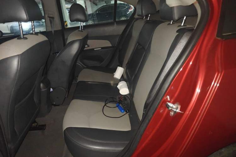 Used Chevrolet Cruze 2013 1.8L SE AT Left Rear Seat