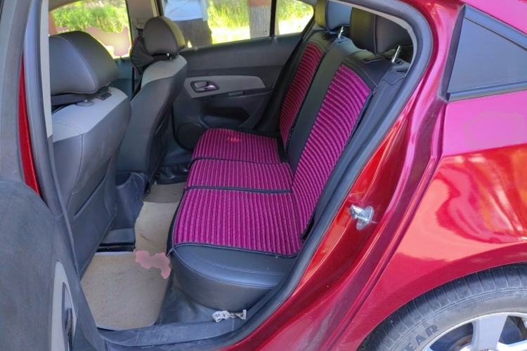 Used Chevrolet Cruze 2013 1.6L SL MT Left Rear Seat