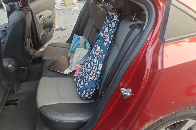 Used Chevrolet Cruze 2013 1.8L SE AT Left Rear Seat