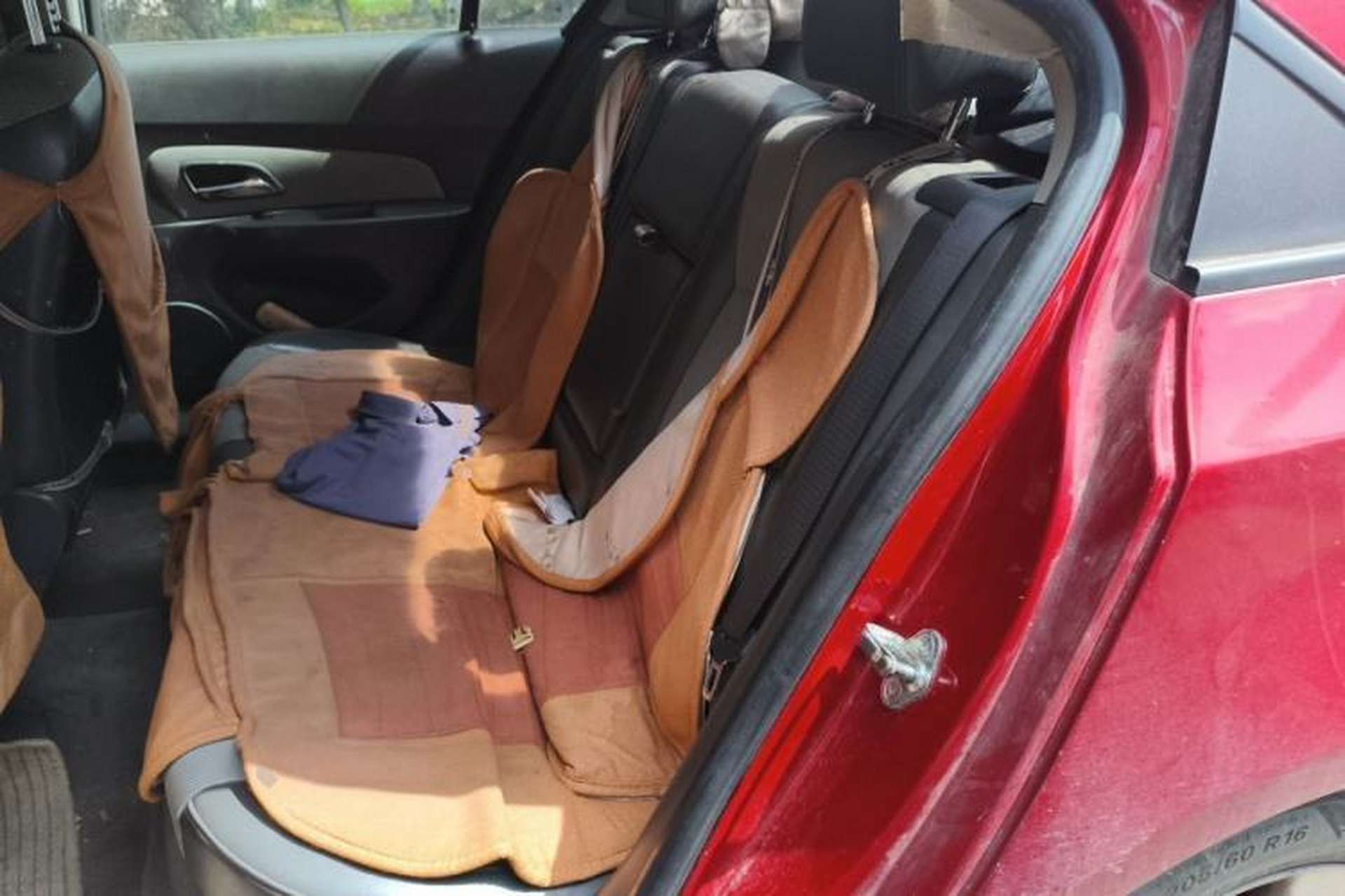 Used Chevrolet Cruze 2013 1.6L SE MT Left Rear Seat