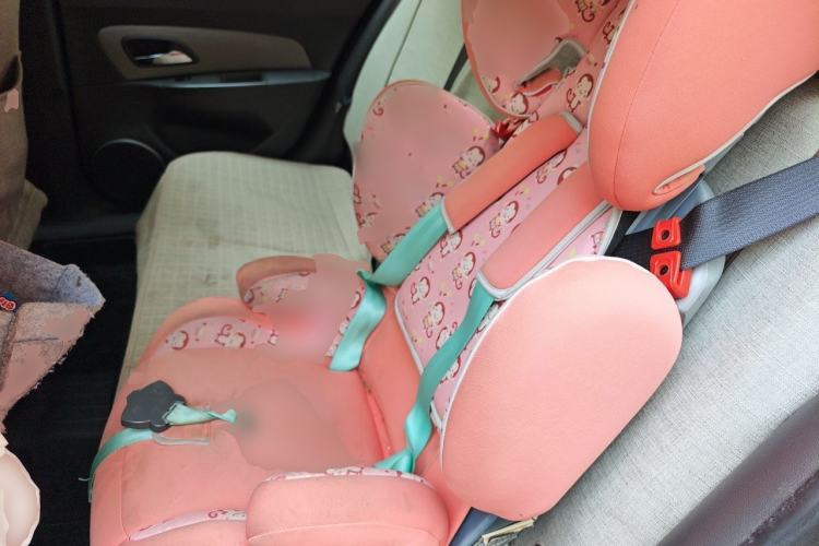 Used Chevrolet Cruze 2013 1.6L SE MT Left Rear Seat
