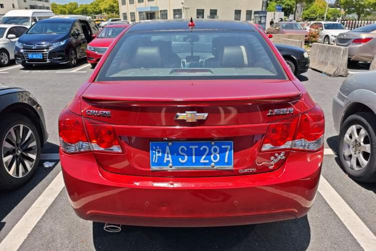 Used Chevrolet Cruze 2013 1.8L SE AT Rear