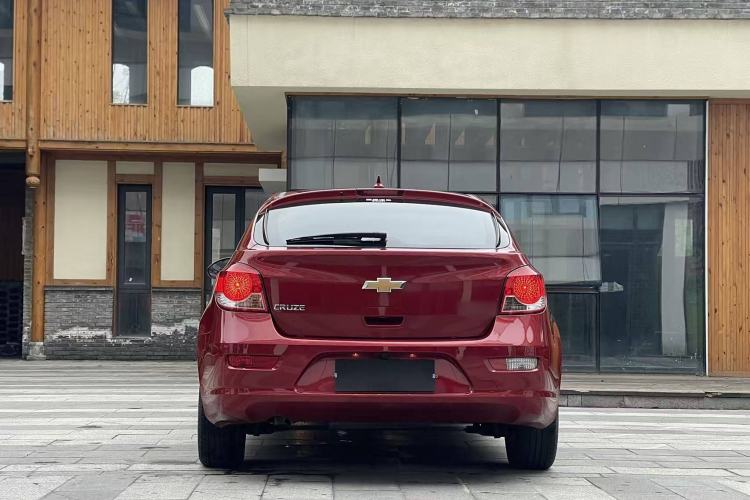 Used Chevrolet Cruze 2013 Hatchback 1.6L Automatic Luxury Model Rear