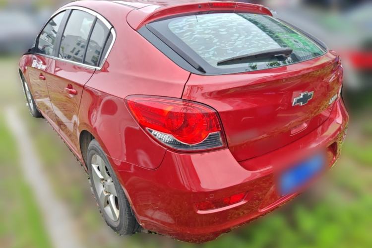 Used Chevrolet Cruze 2013 Hatchback 1.6L Manual Luxury Model Rear Left 45 Deg