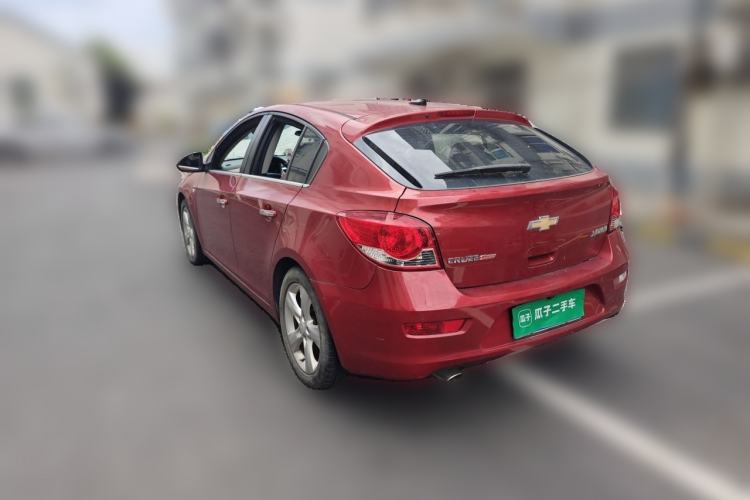 Used Chevrolet Cruze 2013 Hatchback 1.6T Automatic Flagship Model Rear Left 45 Deg