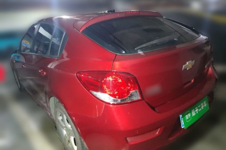 Used Chevrolet Cruze 2013 Hatchback 1.6L Manual Luxury Model Rear Left 45 Deg