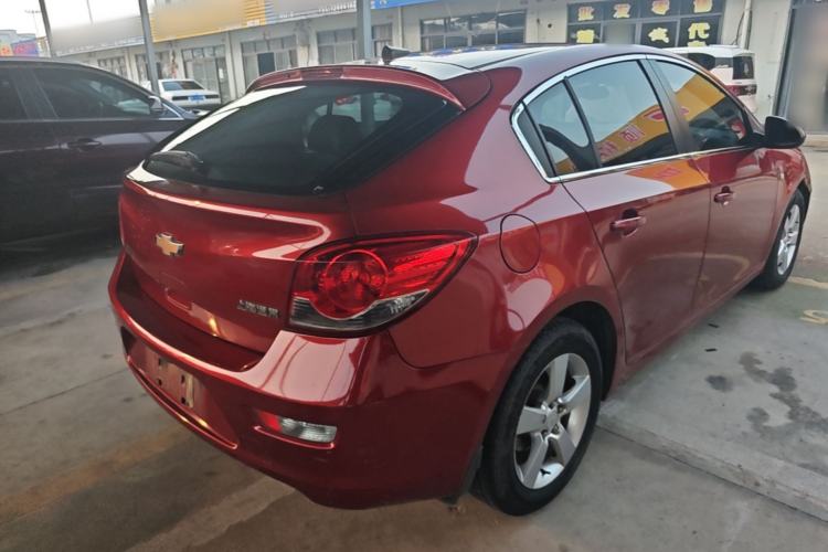 Used Chevrolet Cruze 2013 Hatchback 1.6L Automatic Luxury Model Rear Right 45 Deg