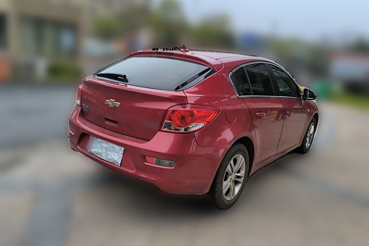 Used Chevrolet Cruze 2013 Hatchback 1.6L Manual Luxury Model Rear Right 45 Deg
