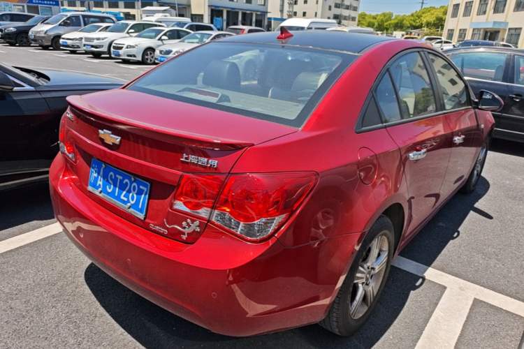 Used Chevrolet Cruze 2013 1.8L SE AT Rear Right 45 Deg