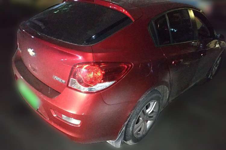 Used Chevrolet Cruze 2013 Hatchback 1.6L Automatic Luxury Model Rear Right 45 Deg