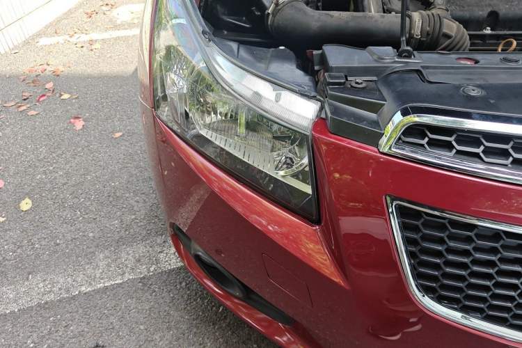 Used Chevrolet Cruze 2013 Hatchback 1.6T Automatic Flagship Model Right Front Headlight