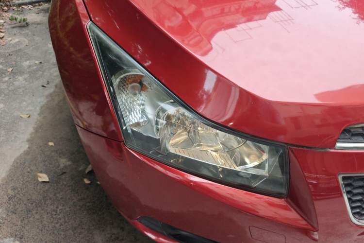 Used Chevrolet Cruze 2013 1.8L SE AT Right Front Headlight