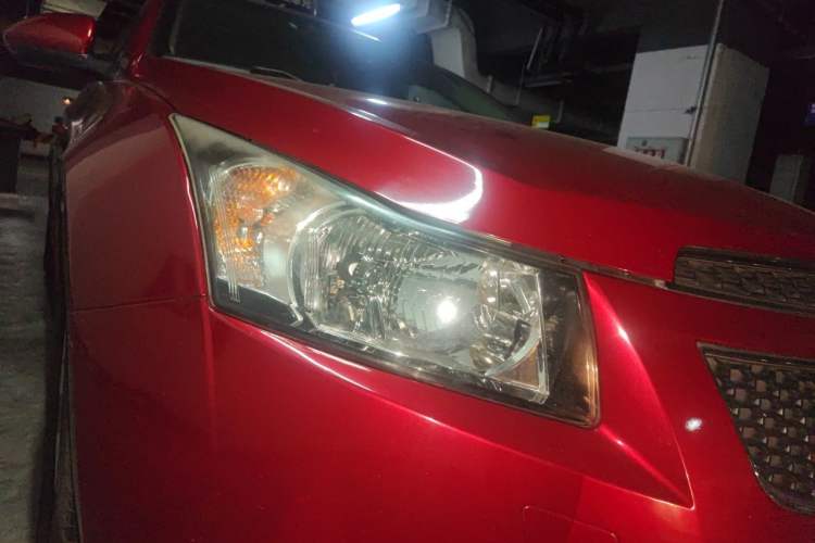 Used Chevrolet Cruze 2013 1.6L SL MT Right Front Headlight