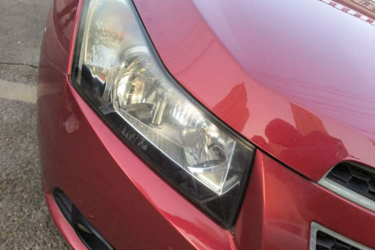 Used Chevrolet Cruze 2013 1.8L SE AT Right Front Headlight