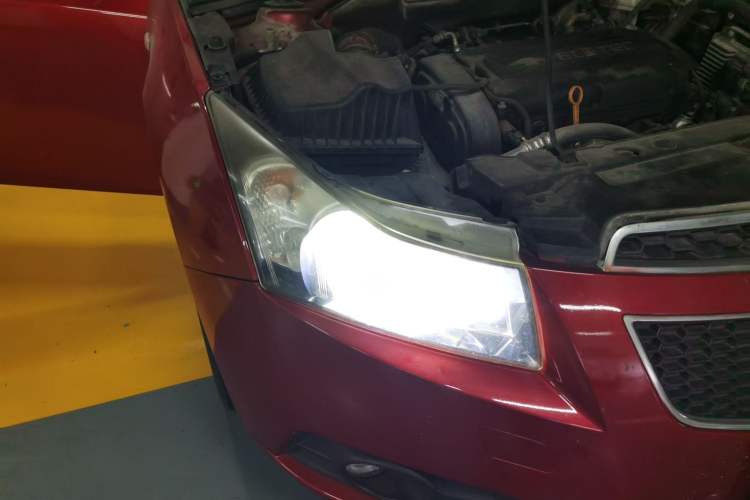 Used Chevrolet Cruze 2013 1.8L SX AT Right Front Headlight