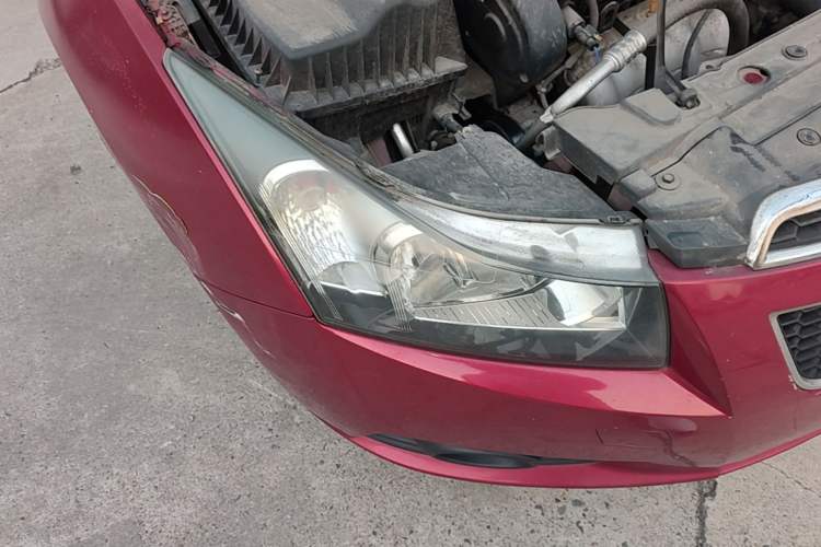 Used Chevrolet Cruze 2013 1.8L SE AT Right Front Headlight