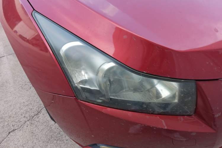 Used Chevrolet Cruze 2013 1.6L SE MT Right Front Headlight