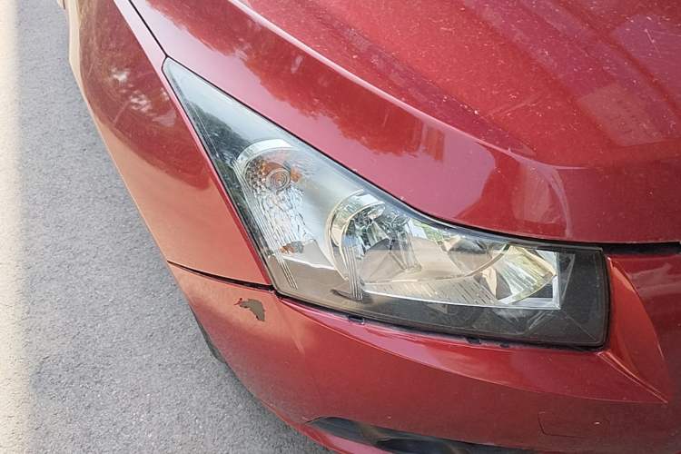 Used Chevrolet Cruze 2013 1.8L SE AT Right Front Headlight