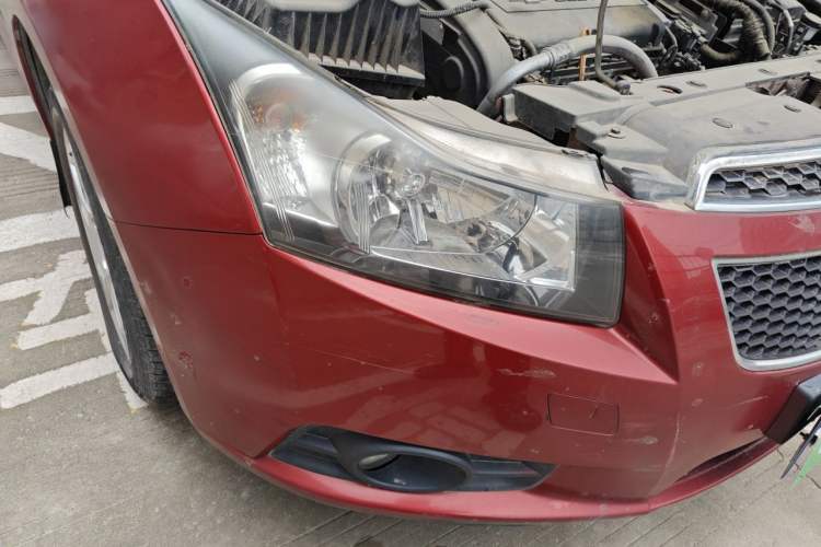 Used Chevrolet Cruze 2013 1.6L SE MT Right Front Headlight