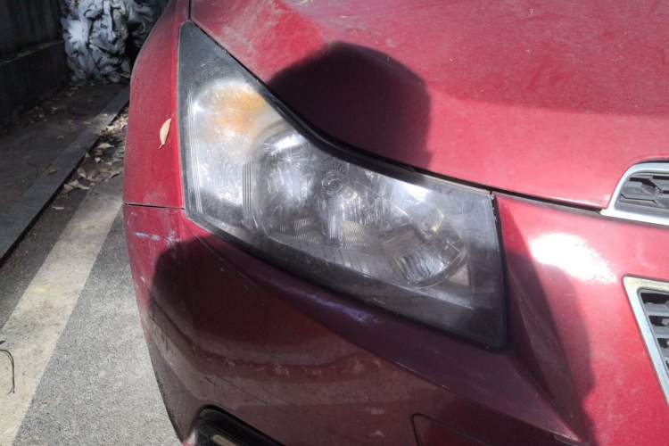 Used Chevrolet Cruze 2013 1.6L SL Sunroof Edition MT Right Front Headlight