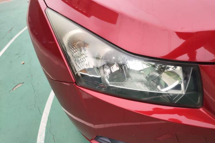 Used Chevrolet Cruze 2013 1.8L SE AT Right Front Headlight