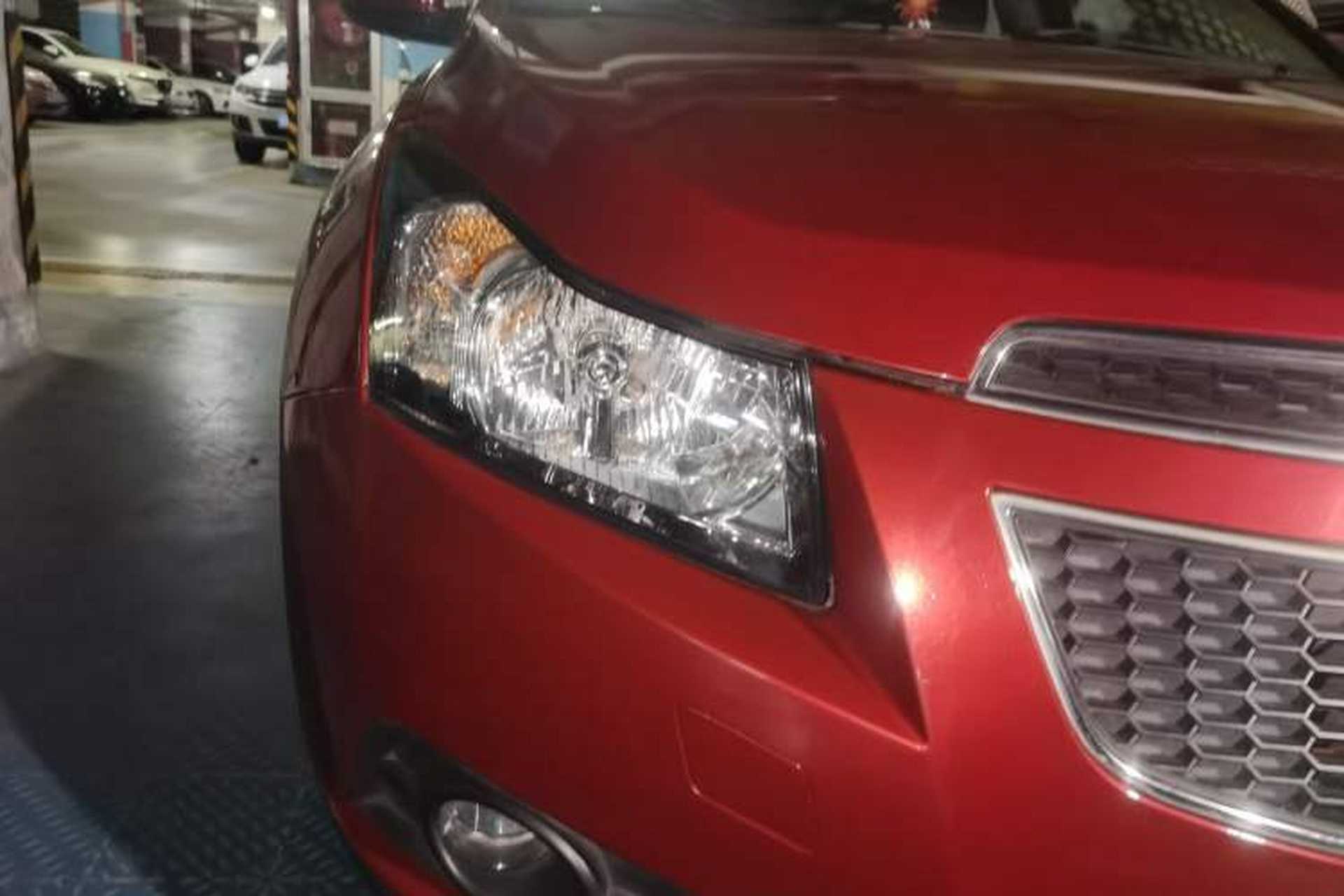 Used Chevrolet Cruze 2013 Hatchback 1.6L Automatic Luxury Model Right Front Headlight