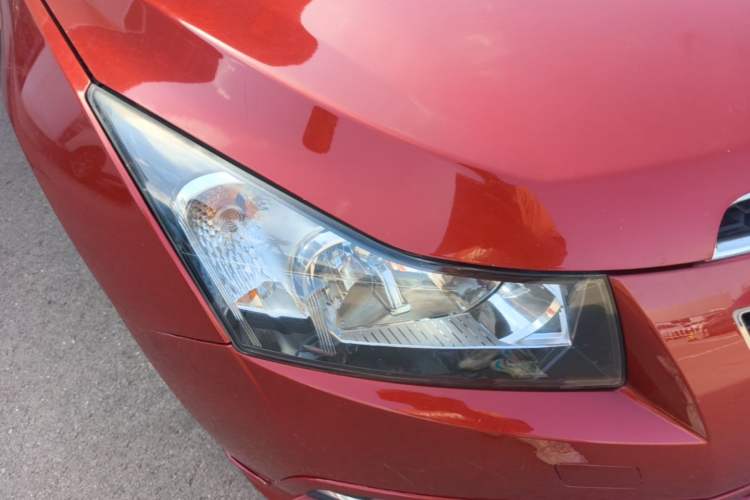 Used Chevrolet Cruze 2013 1.6L SE MT Right Front Headlight