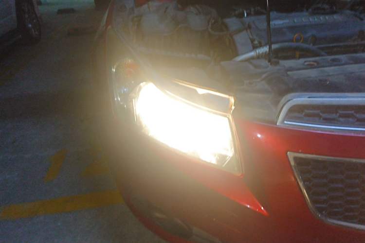 Used Chevrolet Cruze 2013 1.8L SE AT Right Front Headlight