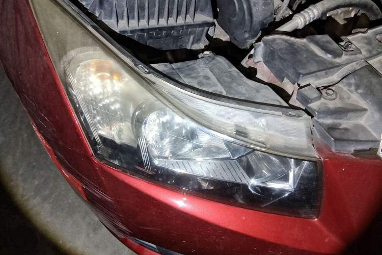 Used Chevrolet Cruze 2013 1.8L SE AT Right Front Headlight