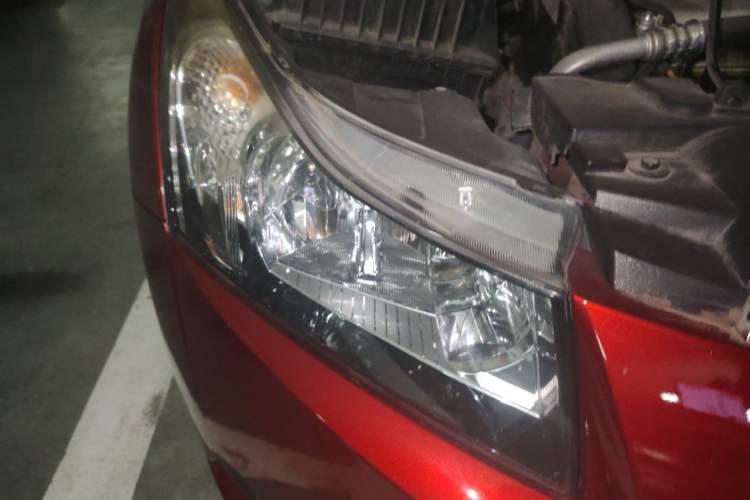 Used Chevrolet Cruze 2013 1.6L SE AT Right Front Headlight