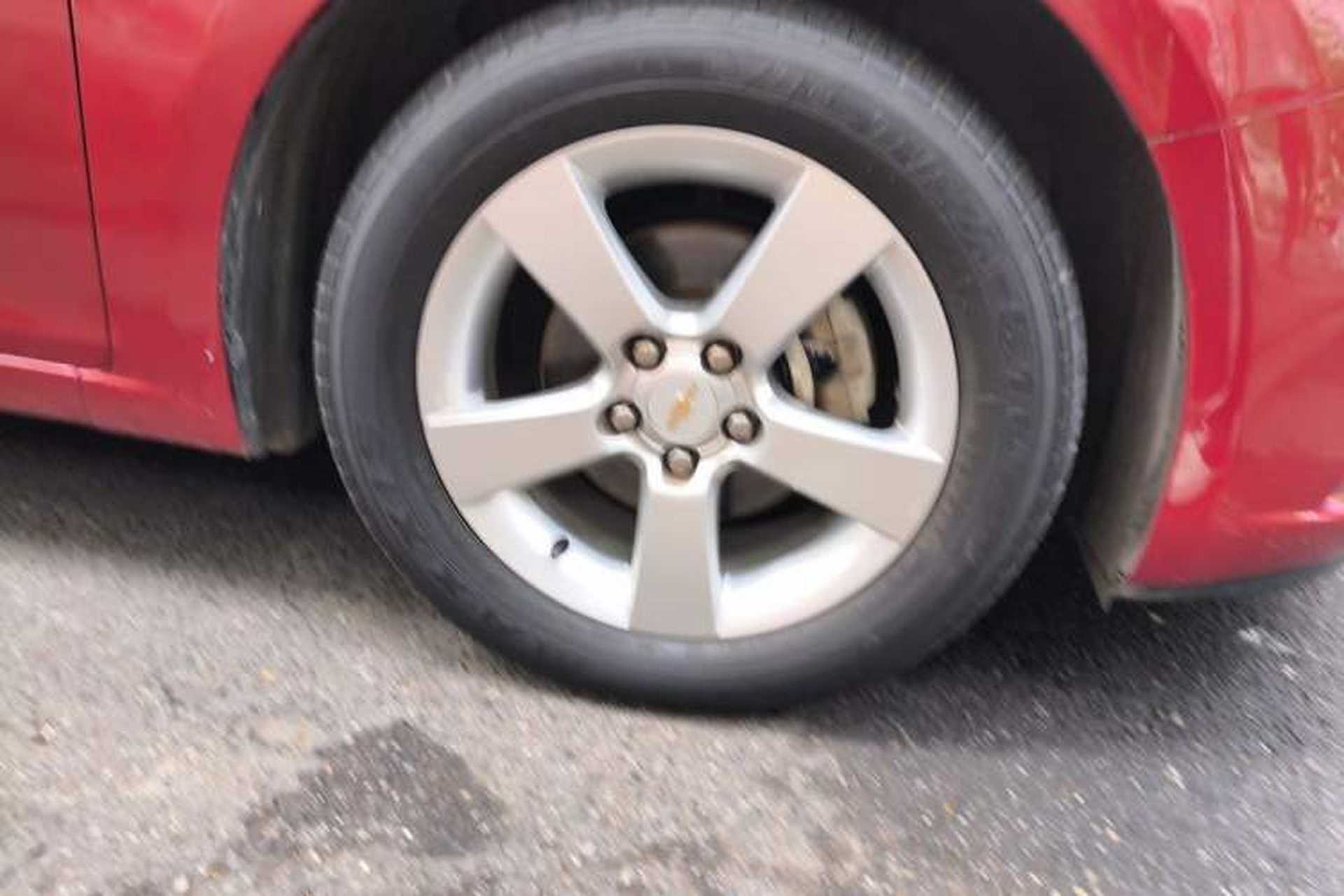 Used Chevrolet Cruze 2013 1.8L SE AT Right Front Wheel Hub
