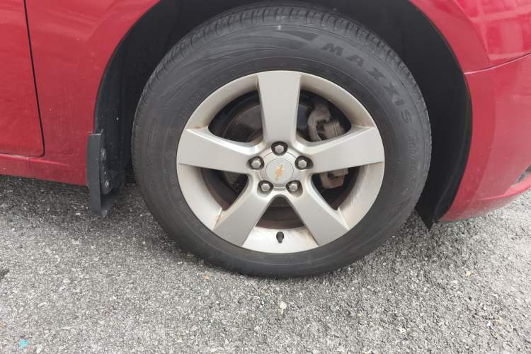 Used Chevrolet Cruze 2013 1.8L SE AT Right Front Wheel Hub