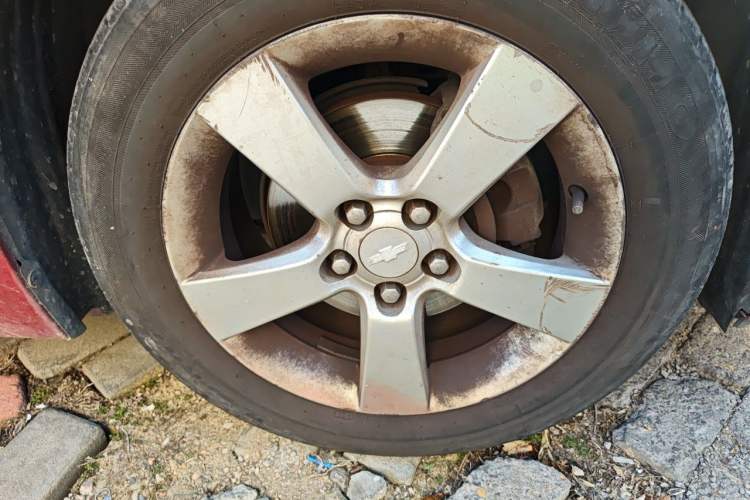 Used Chevrolet Cruze 2013 1.6L SL Grand Edition Automatic Right Front Wheel Hub