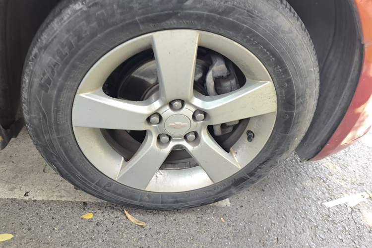 Used Chevrolet Cruze 2013 1.8L SE AT Right Front Wheel Hub