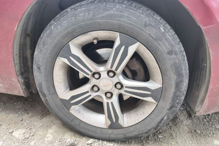 Used Chevrolet Cruze 2013 1.6L SE MT Right Front Wheel Hub