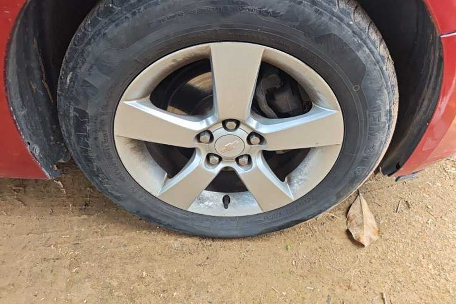 Used Chevrolet Cruze 2013 1.8L SE AT Right Front Wheel Hub
