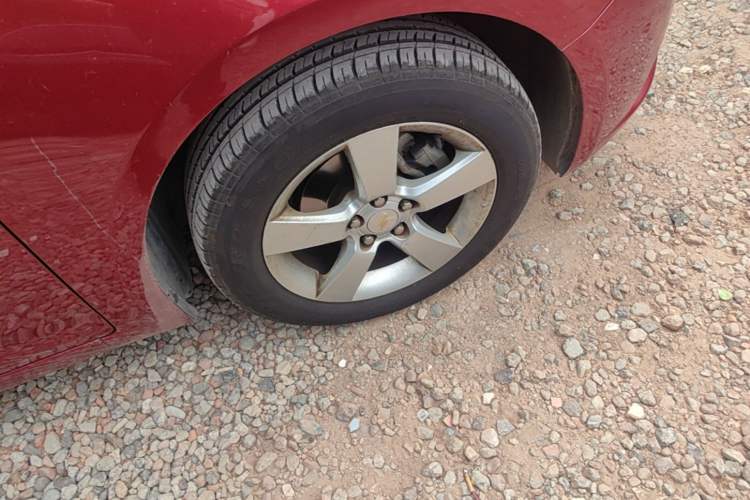 Used Chevrolet Cruze 2013 1.8L SE AT Right Front Wheel Hub