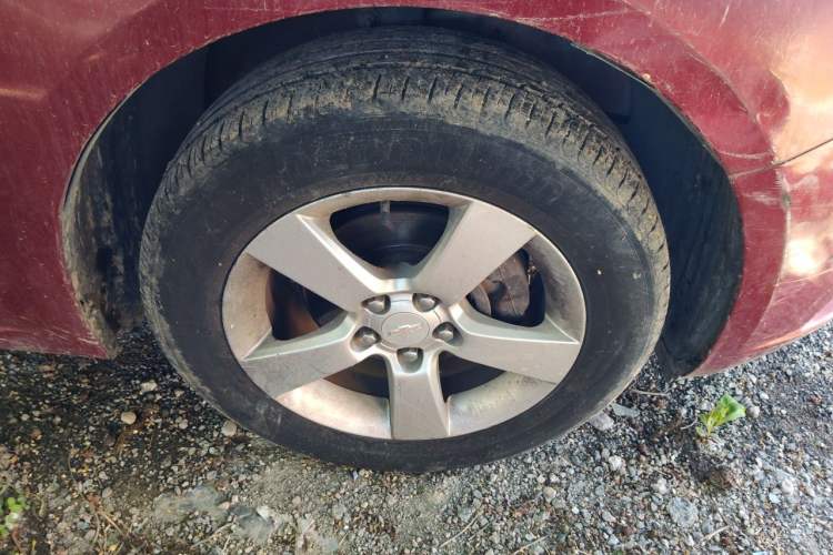 Used Chevrolet Cruze 2013 1.6L SE AT Right Front Wheel Hub