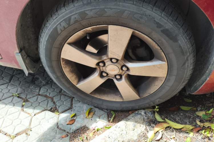 Used Chevrolet Cruze 2013 1.6L SE MT Right Front Wheel Hub