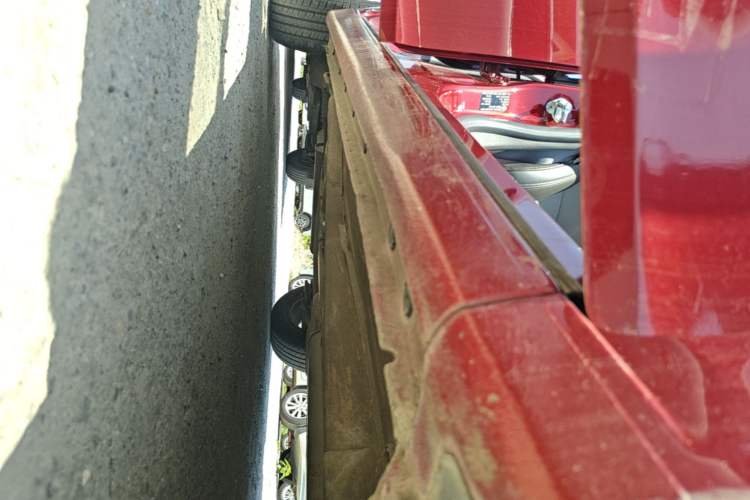 Used Chevrolet Cruze 2013 1.8L SE AT Right Side Sill