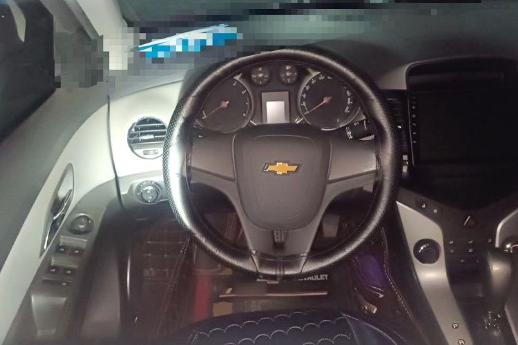 Used Chevrolet Cruze 2013 1.8L SE AT Steering Wheel