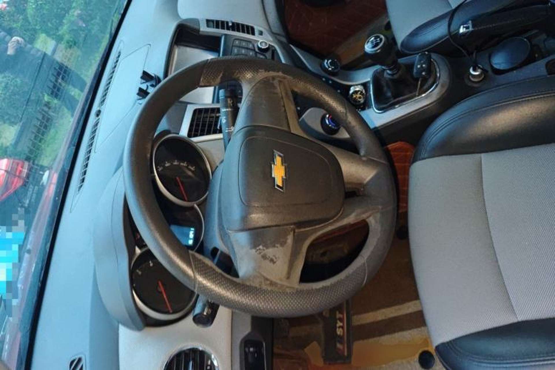 Used Chevrolet Cruze 2013 1.6L SE MT Steering Wheel