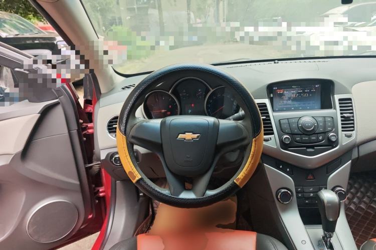 Used Chevrolet Cruze 2013 1.8L SE AT Steering Wheel
