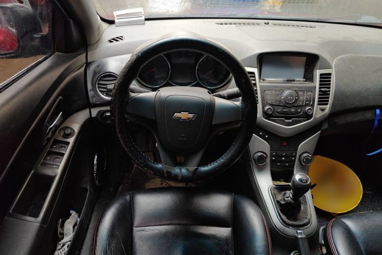 Used Chevrolet Cruze 2013 1.6L SE MT Steering Wheel