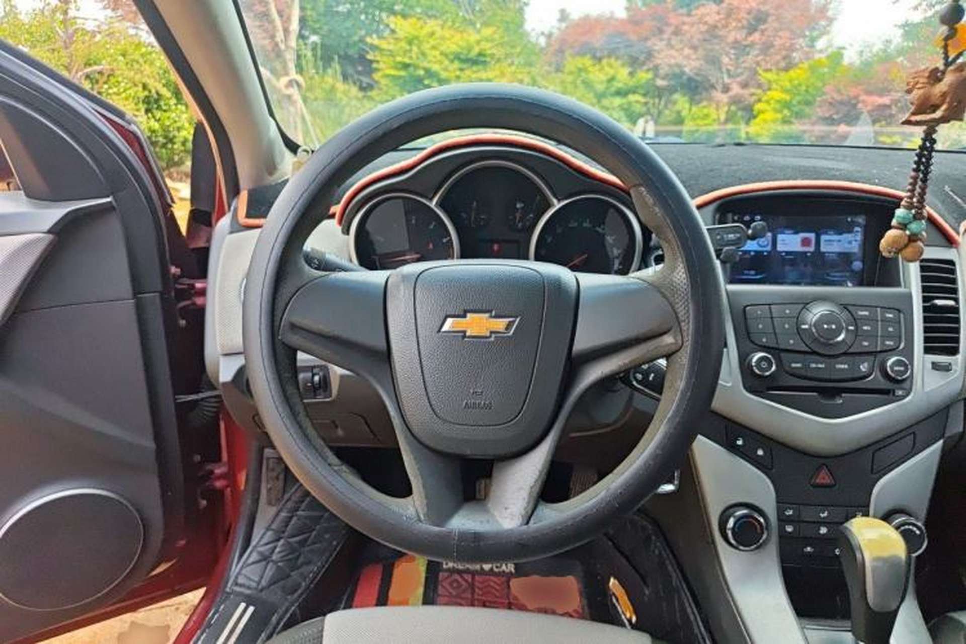 Used Chevrolet Cruze 2013 1.8L SE AT Steering Wheel