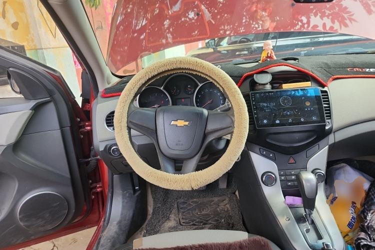Used Chevrolet Cruze 2013 1.8L SE AT Steering Wheel
