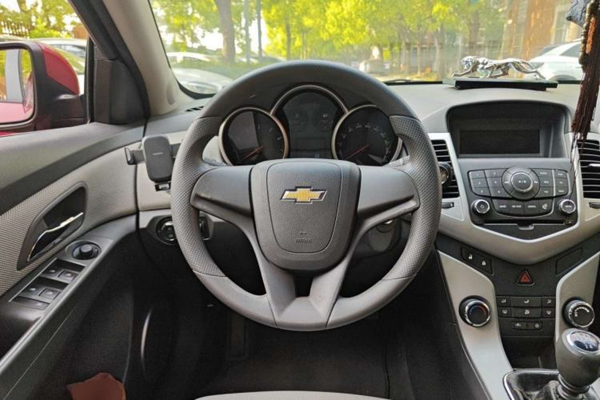 Used Chevrolet Cruze 2013 1.6L SE MT Steering Wheel