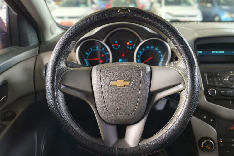 Used Chevrolet Cruze 2013 1.6L SL Grand Edition Automatic Steering Wheel