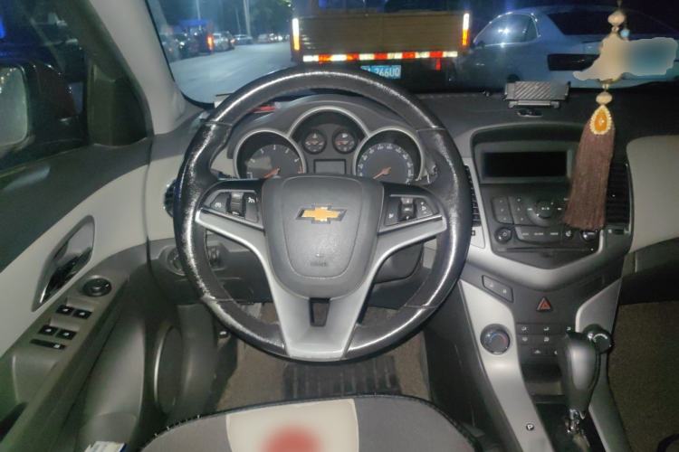Used Chevrolet Cruze 2013 1.8L SE WTCC Edition AT Steering Wheel